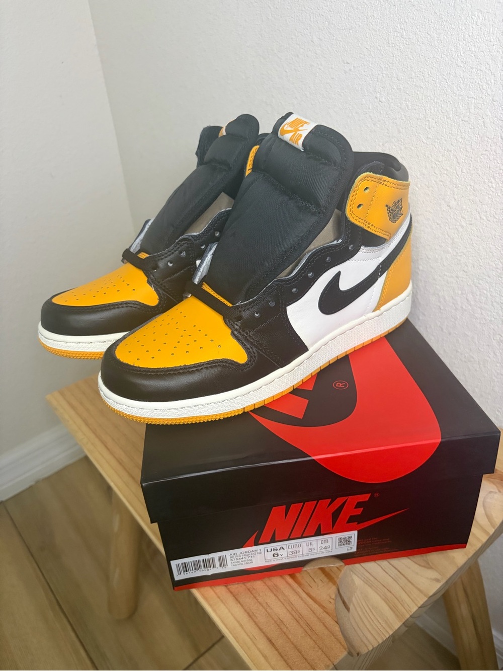 Jordan Kids' High-Top Sneakers in Yellow, Black & White